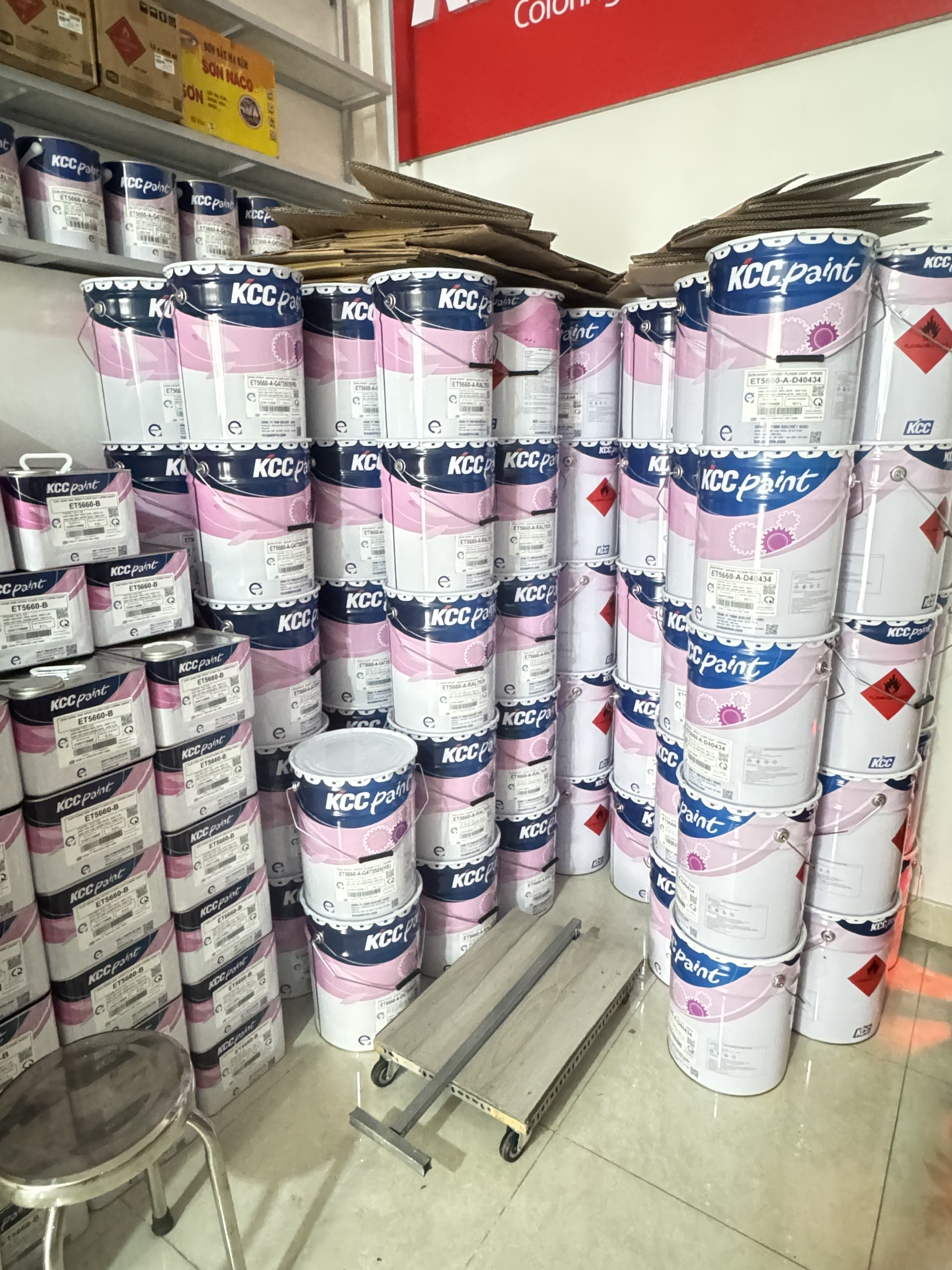 Tổng kho sơn KCC chịu nhiệt 400 độ 18 lít toàn quốc